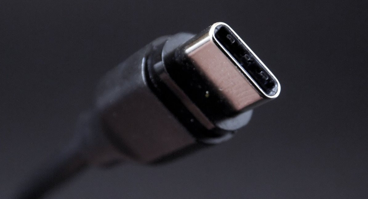 Type-C csatlakozó fej